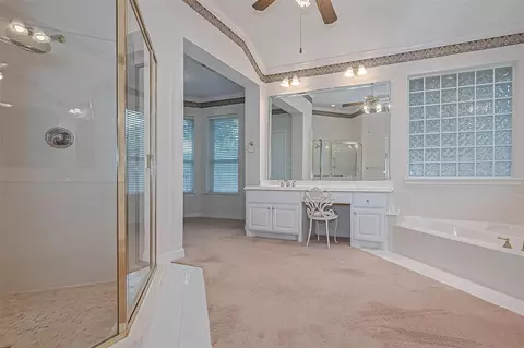 Bath - 4902 Stackstone Ln, Katy, TX 77450 photo 5 of 7