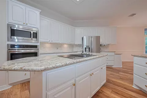 Kitchen - 4902 Stackstone Ln, Katy, TX 77450 photo 3 of 5
