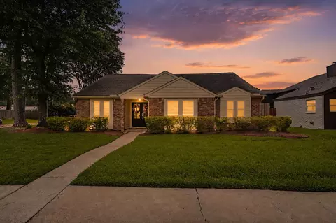15038 Rose Valley Dr, Houston, TX 77070
