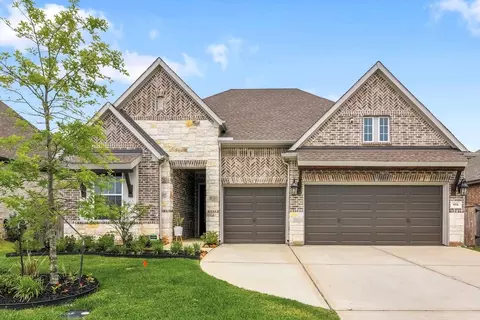 956 Terlingua Creek Dr, Conroe, TX 77304