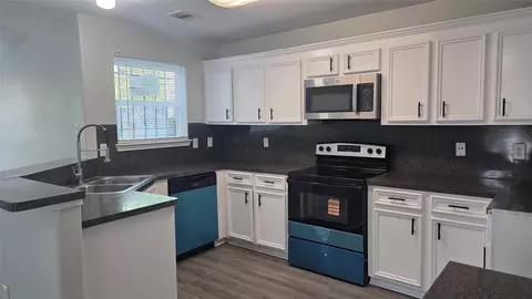 4121 Mallow St #A/B, Houston, TX 77051