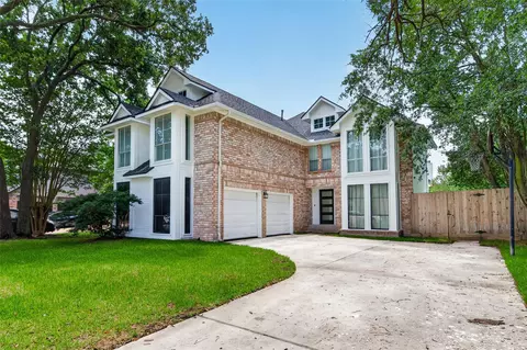 6406 Via Espana Dr, Houston, TX 77083