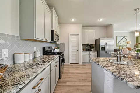 Kitchen - 13621 Armstrong St, Conroe, TX 77303 photo 3 of 4