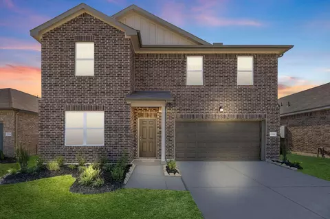 3318 Nautical Mile Dr, Dickinson, TX 77539