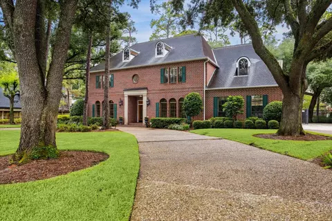 345 Knipp Rd, Bunker Hill Village, TX 77024