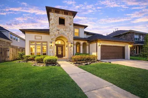 6015 Turner Shadow Ln, Sugar Land, TX 77479