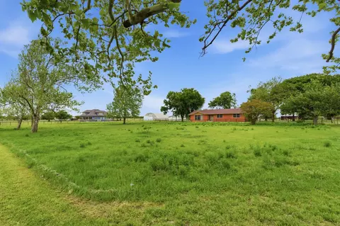 2199 Illinois St, Rhome, TX 76078