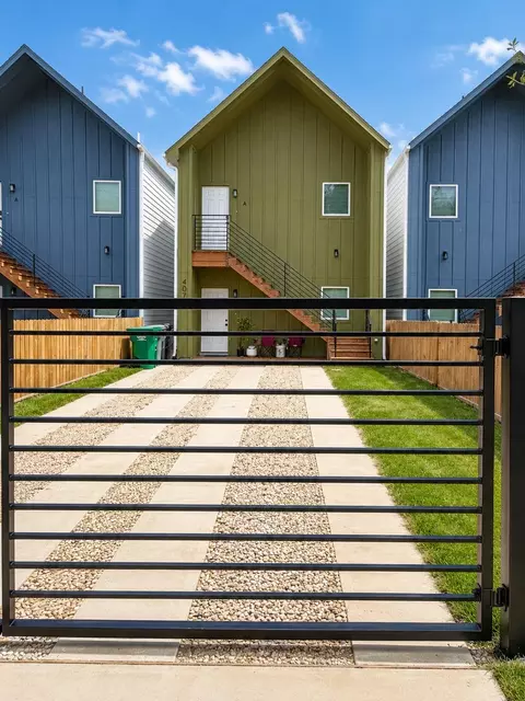407 Calloway St #A - B, Houston, TX 77029