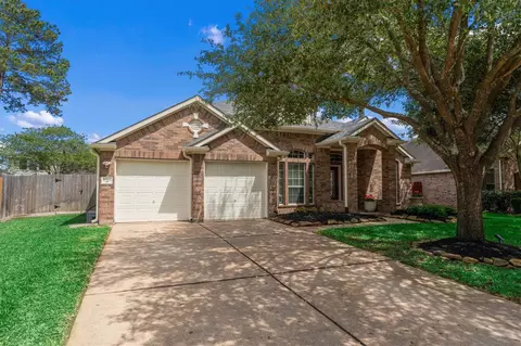 18502 Cascade Timbers Ln, Tomball, TX 77377