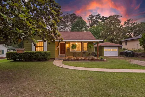 305 Kelley Blvd, Woodville, TX 75979