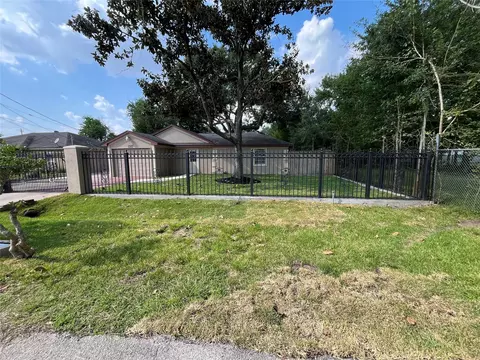 2315 Langley Rd, Houston, TX 77093
