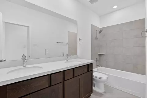 Bath - 21422 Gateshead Run Dr, Cypress, TX 77433 photo 1 of 1