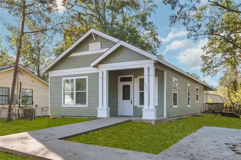 7395 Lewis Dr, Beaumont, TX 77708 photo 1