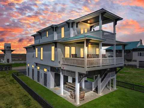 402 Seagrass, Gilchrist, TX 77617