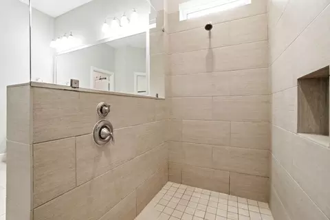 Bath - 32187 Park Plains Dr, Conroe, TX 77385 photo 3 of 6