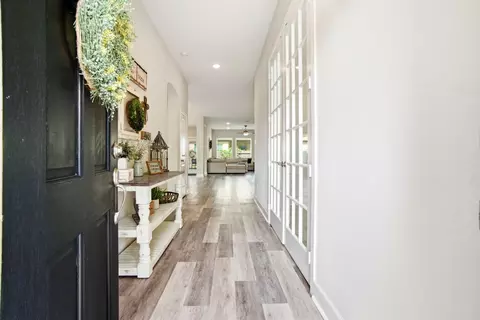 Entry Way - 32187 Park Plains Dr, Conroe, TX 77385 photo 1 of 10