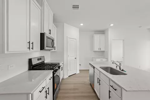 Kitchen - 910 Sutherland Falls St, Conroe, TX 77303 photo 1 of 1