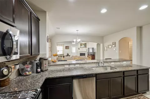 Kitchen - 2020 Cedar Tree Ct, Conroe, TX 77301 photo 5 of 5