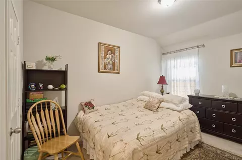 Bedroom - 2020 Cedar Tree Ct, Conroe, TX 77301 photo 4 of 5