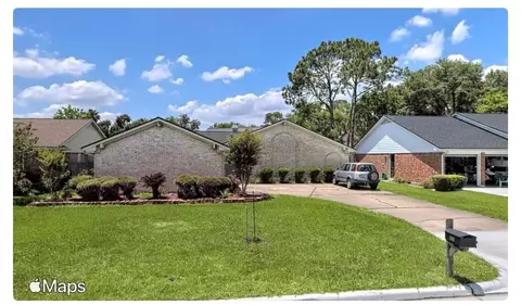 1846 Westwood Dr, Stafford, TX 77477