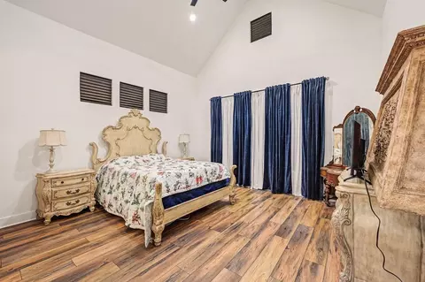 Bedroom - 444 Mill Rd, Angleton, TX 77515 photo 1 of 7