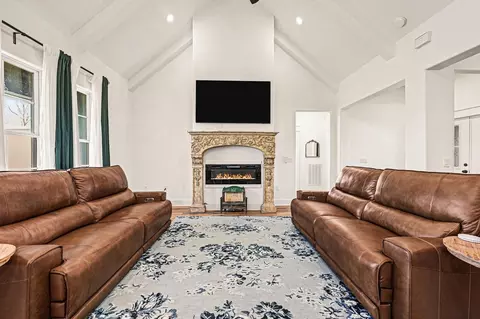 Living - 444 Mill Rd, Angleton, TX 77515 photo 3 of 3