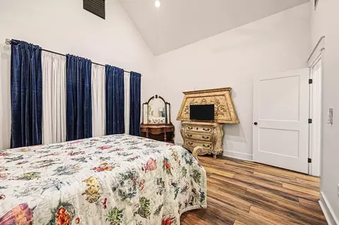 Bedroom - 444 Mill Rd, Angleton, TX 77515 photo 2 of 7