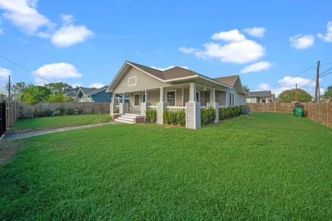 5711 Sherman St, Houston, TX 77011