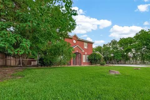 6131 E Houston Rd, Houston, TX 77028