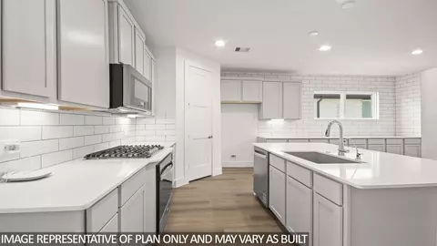 Kitchen - 4617 Vernal Loop, Conroe, TX 77303 photo 3 of 3