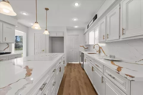 Kitchen - 6702 Robinwick Ct, Spring, TX 77379 photo 1 of 2