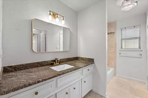 Bath - 6702 Robinwick Ct, Spring, TX 77379 photo 5 of 8