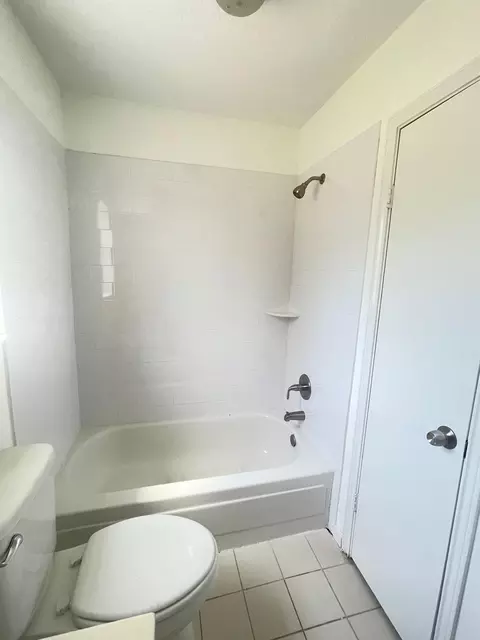 Bath - 2710 Elder Rd, Katy, TX 77493 photo 2 of 4