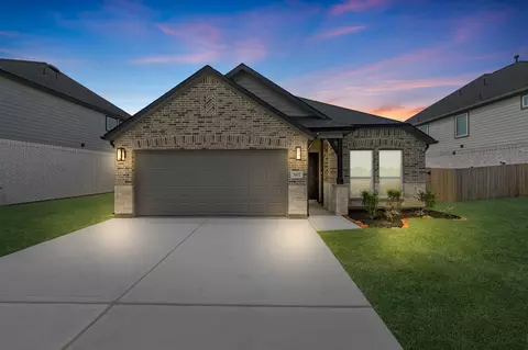 3102 Spitfire Dr, Rosenberg, TX 77471