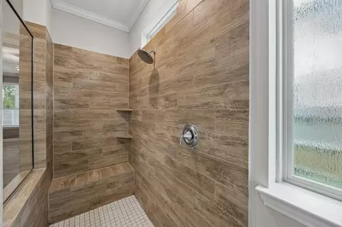 Bath - 15227 Deseo Dr, Conroe, TX 77302 photo 3 of 3