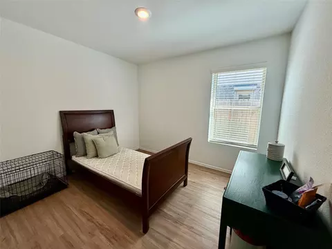 Bedroom - 216 Bennett Loop, Angleton, TX 77515 photo 5 of 5