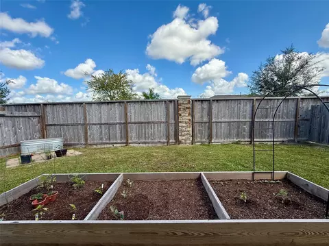 Exterior - 216 Bennett Loop, Angleton, TX 77515 photo 8 of 11