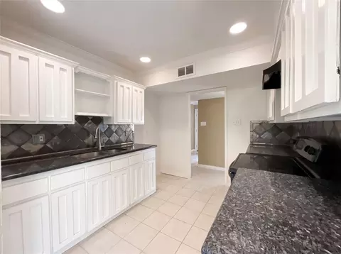 Kitchen - 22831 Millgate Dr, Spring, TX 77373 photo 1 of 2