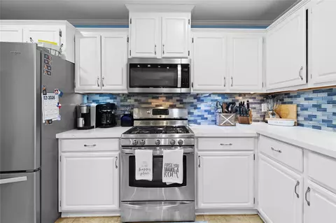 Kitchen - 174 Lake Front Dr, Trinity, TX 75862 photo 3 of 4