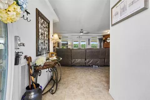 Entry Way - 174 Lake Front Dr, Trinity, TX 75862 photo 1 of 3