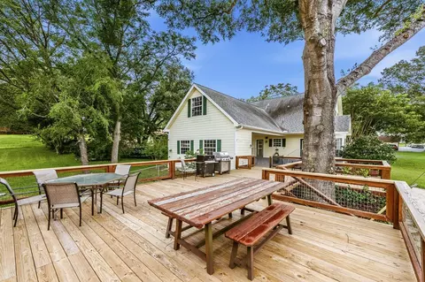 11 Skyline Dr, Coldspring, TX 77331