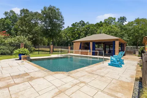 151 Lyndsey Dr, Montgomery, TX 77316