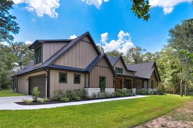 17772 Plantation Dr, Waller, TX 77484