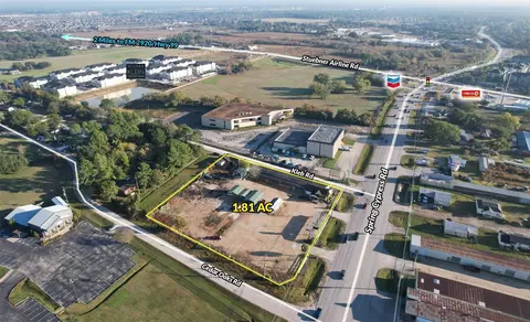 7644 Spring Cypress Rd, Spring, TX 77379