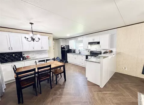 Kitchen - 24178 Lilac Way, Porter, TX 77365 photo 2 of 5