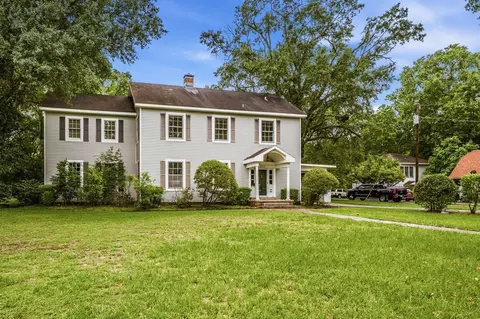 1103 E Goliad Ave, Crockett, TX 75835