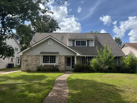 2307 Elmgate Dr, Houston, TX 77080