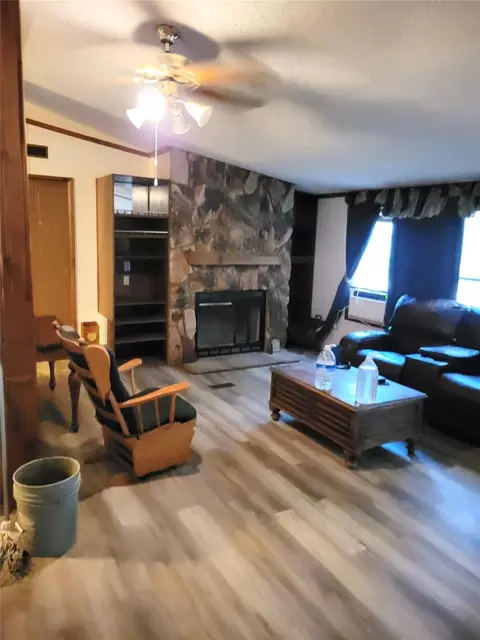 Living - 63 Whippoorwill Ln, Trinity, TX 75862 photo 1 of 1