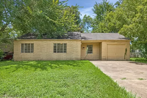 4322 Groton Dr, Houston, TX 77047
