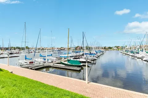View/Area - 458 Mariners Dr, Kemah, TX 77565 photo 1 of 4